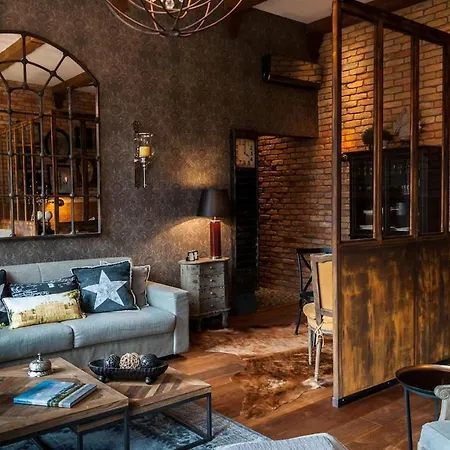 Lejlighed Luxury Brick & Bliss Loft On Iconic Square *